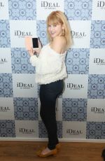 RENEE OLSTEAD at Kari Feinstein
