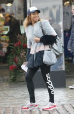 SARAH-JANE CRAWFORD Out in London 02/08/2017