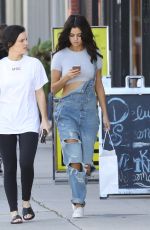 SELENA GOMEZ Leaves Sara