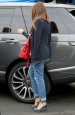 SOFIA VERGARA Out for Lunch in Beverly HIlls 02/27/2017