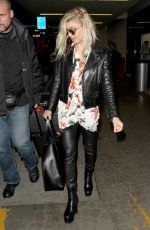 STACY FERGIE FERGUSON at Los Angeles International Airport 02/06/2017