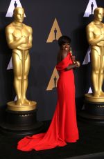 VIOLA DAVIS at 89th Annual Academy Awards in Hollywood 02/26/2017