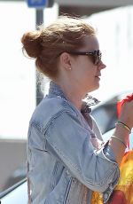 AMY ADAMS Shopping at a Supermarket in Beverly Hills 03/12/2017