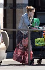 AMY ADAMS Shopping at a Supermarket in Beverly Hills 03/12/2017