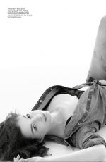 ANNE HATHAWAY in Elle Magazine, April 2017 