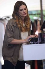 ASHLEY GREENE Shopping at Abbot Kinney Boulevard in Venice 03/20/2017
