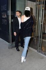 BELLA HADID Arrives at Her Apartment in New York 03/20/2017