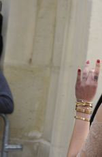 CHIARA FERRAGNI at Christian Dior Fashion Show in Paris 03/03/2017