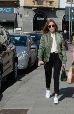CHIARA FERRAGNI Out Shopping in Milan 03/10/2017
