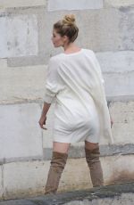 DOUTZEN KROES on the Set of L