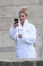 DOUTZEN KROES on the Set of L