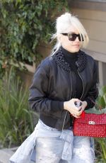 GWEN STEFANI Out and About in Los Angeles 02/28/2017