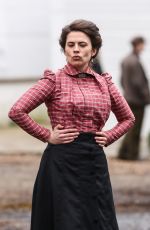 HAYLEY ATWELL on the Set of Howard
