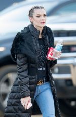 JAIME KING on the Set of Ocean Eight