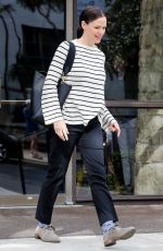 JENNIFER GARNER at a Church in Brentwood 03/05/2017