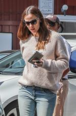 JENNIFER GARNER Out Shopping in Brentwood 03/18/2017