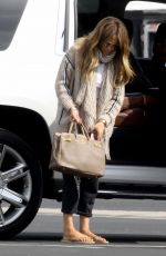 JENNIFER LOPEZ Arrives at a Private Flight at Van Nuys Airport 03/10/2017