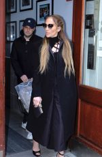JENNIFER LOPEZ Leaves Her Apartment in New York 03/03/2017