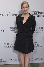 JESSICA CHASTAIN at Zoo Keeper