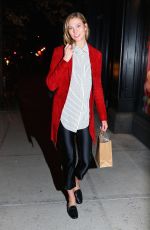 KARLIE KLOSS Leaves Two Hands Restaurant in New York 03/08/2017