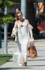 KATE HUDSON Leaves Yoga Class in Los Angeles 03/07/2017