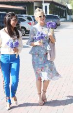KATE HUDSON Out and About in Malibu 03/18/2017