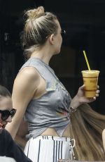 KATE HUDSON Out for Lunch in Pacific Palisades 03/19/2017