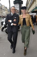 KATE MOSS Out and About at Paris Fashion Week 03/03/2017