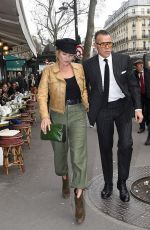 KATE MOSS Out and About at Paris Fashion Week 03/03/2017