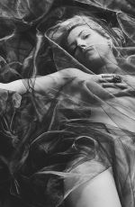 KATHERYN WINNICK in Spirit & Flesh Magazine, Winter 2017