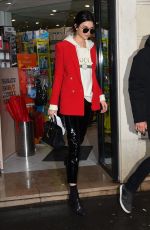 KENDALL JENNER Shopping in Paris 03/01/2017
