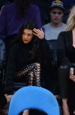KHLOE and KOURTNEY KARDASHIAN at LA Lakers vs Cavaliers Game 03/19/2017