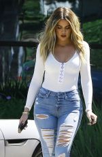 KHLOE KARDASHIAN in Tight Jeans Leaves a Studio in Calabasas 03/29/2017