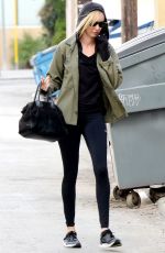 KIMBERLY STEWART Heading to a Gym in Studio City 03/05/2017
