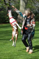 LADY VICTORIA HERVEY Walks Her Dog Out in Eaton Square 03/28/2017