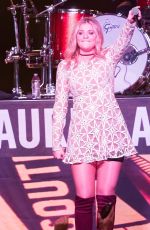 LAUREN ALAINA Performs 7th Annual Runaway Country Music Fest in Kissimmee 03/19/2017