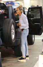 LEONA LEWIS Los Angeles International Airport 03/19/2017