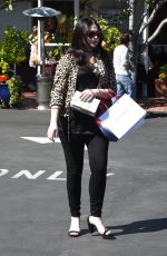 MICHELLE TRACHTENBERG Shopping at Fred Segal in West Hollywood 03/23/2017