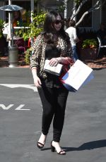 MICHELLE TRACHTENBERG Shopping at Fred Segal in West Hollywood 03/23/2017