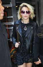 PARIS JAKSON Leaves Tonight Show Starring Jimmy Fallon 03/21/2017