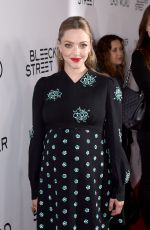 Pregnant AMANDA SEYFRIED at 