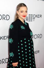 Pregnant AMANDA SEYFRIED at 
