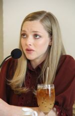Pregnant AMANDA SEYFRIED at 