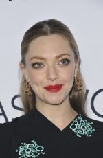 Pregnant AMANDA SEYFRIED at 