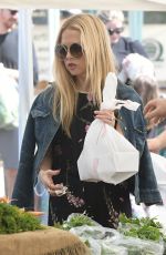 RACHEL ZOE Shopping at Farmers Market in Brentwood 03/12/2017