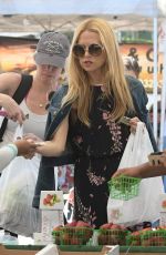 RACHEL ZOE Shopping at Farmers Market in Brentwood 03/12/2017