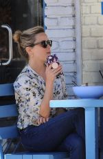 REESE WITHERSPOON and AVA PHILLIPPE Lunch at Blue Plate in Los Angeles 03/07/2017