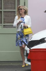 REESE WITHERSPOON Leaves Ivy Restaurant in Los Angeles 03/12/2017