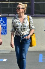 REESE WITHERSPOON Out Shopping in Santa Monica 03/07/2017