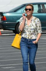 REESE WITHERSPOON Out Shopping in Santa Monica 03/07/2017